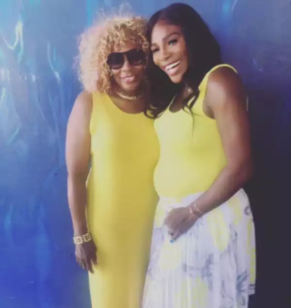 Serena Williams and her mom look like twins in matching yellow outfit (Photos)